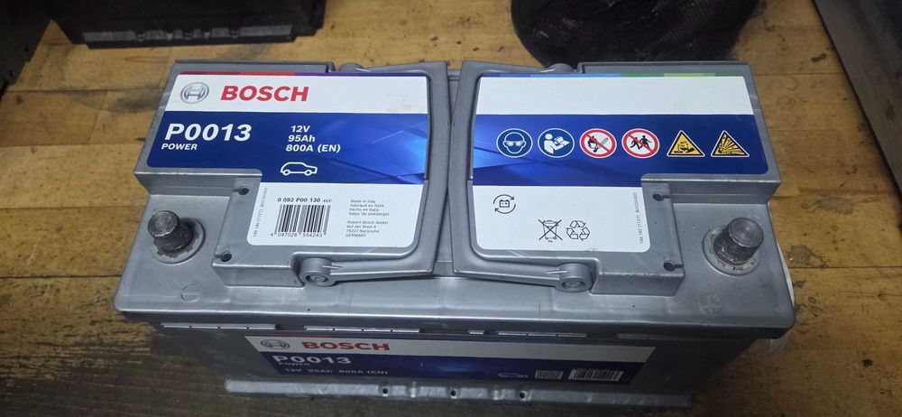baterie 12v/acumulator auto/ bosch 95ah/800a/
