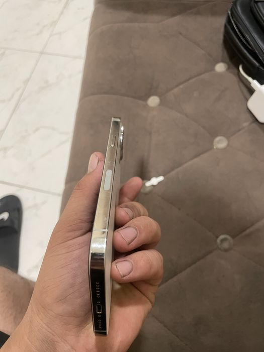Iphone12 pro max sotladi