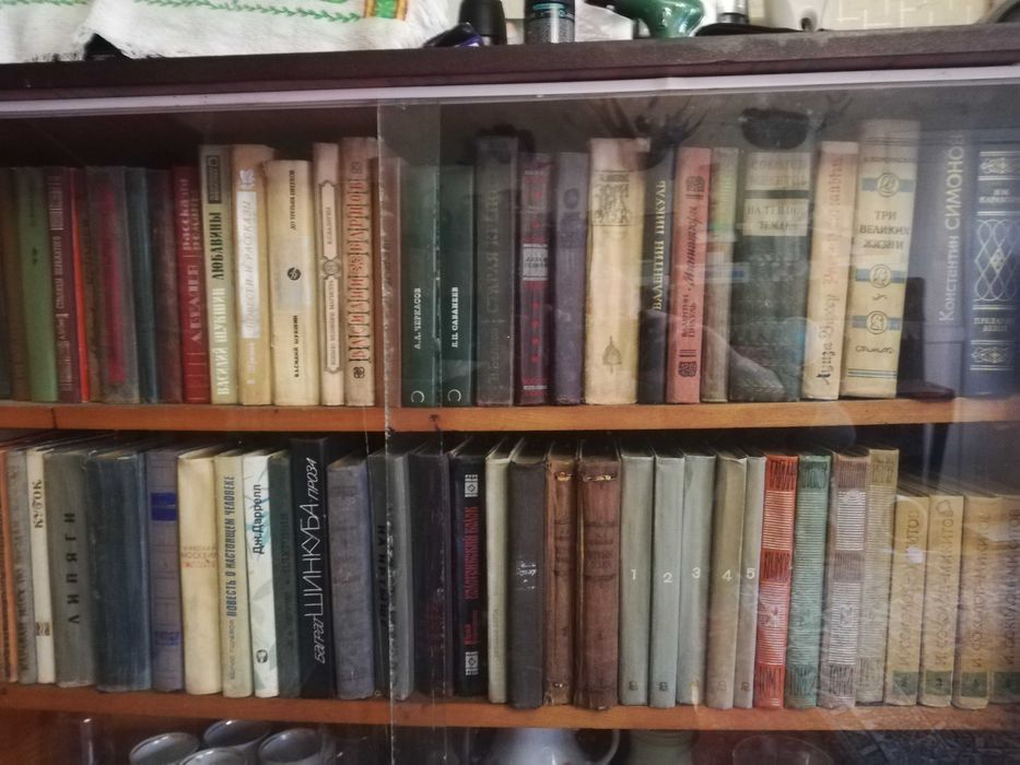 Продам библиотеку книг