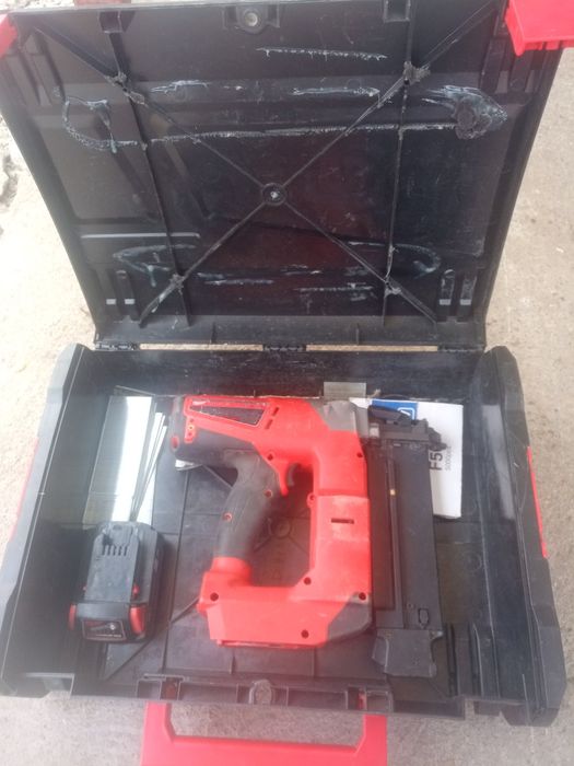 Milwaukee pistol de cuie