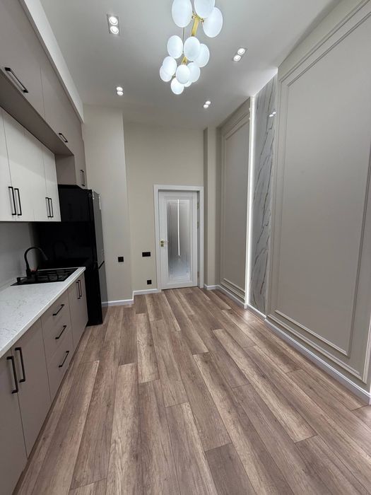 Евро 2-х комнатная 2/10/10. Юнусабад 18