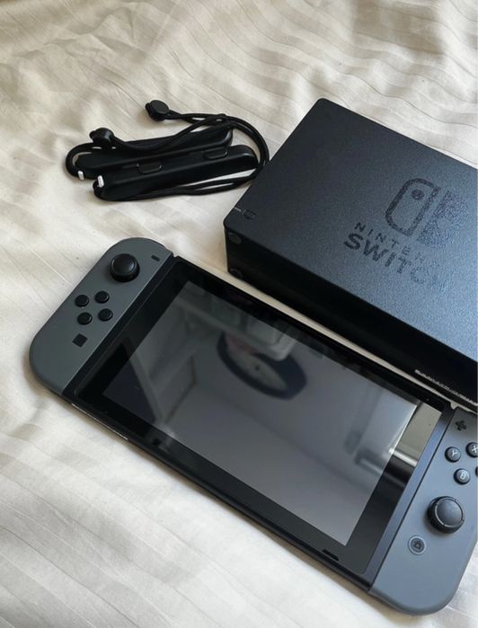 Nintendo Switch+ carcasa