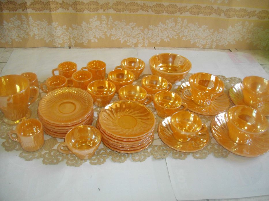 37 Части Нов Сервиз Чай Кафе Made in USA FIRE KING ANCHOR HOCKING-1940