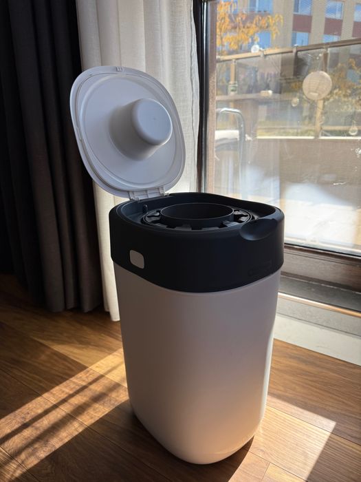 Tommee Tippee Twist & Click кош за памперси