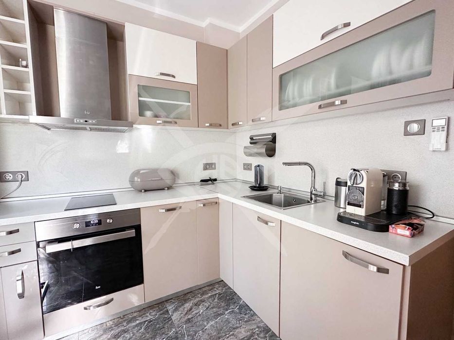 Дава се под наем Двустаен апартамент в София, Лозенец - 89 кв.м за 1200 € - Снимка #2