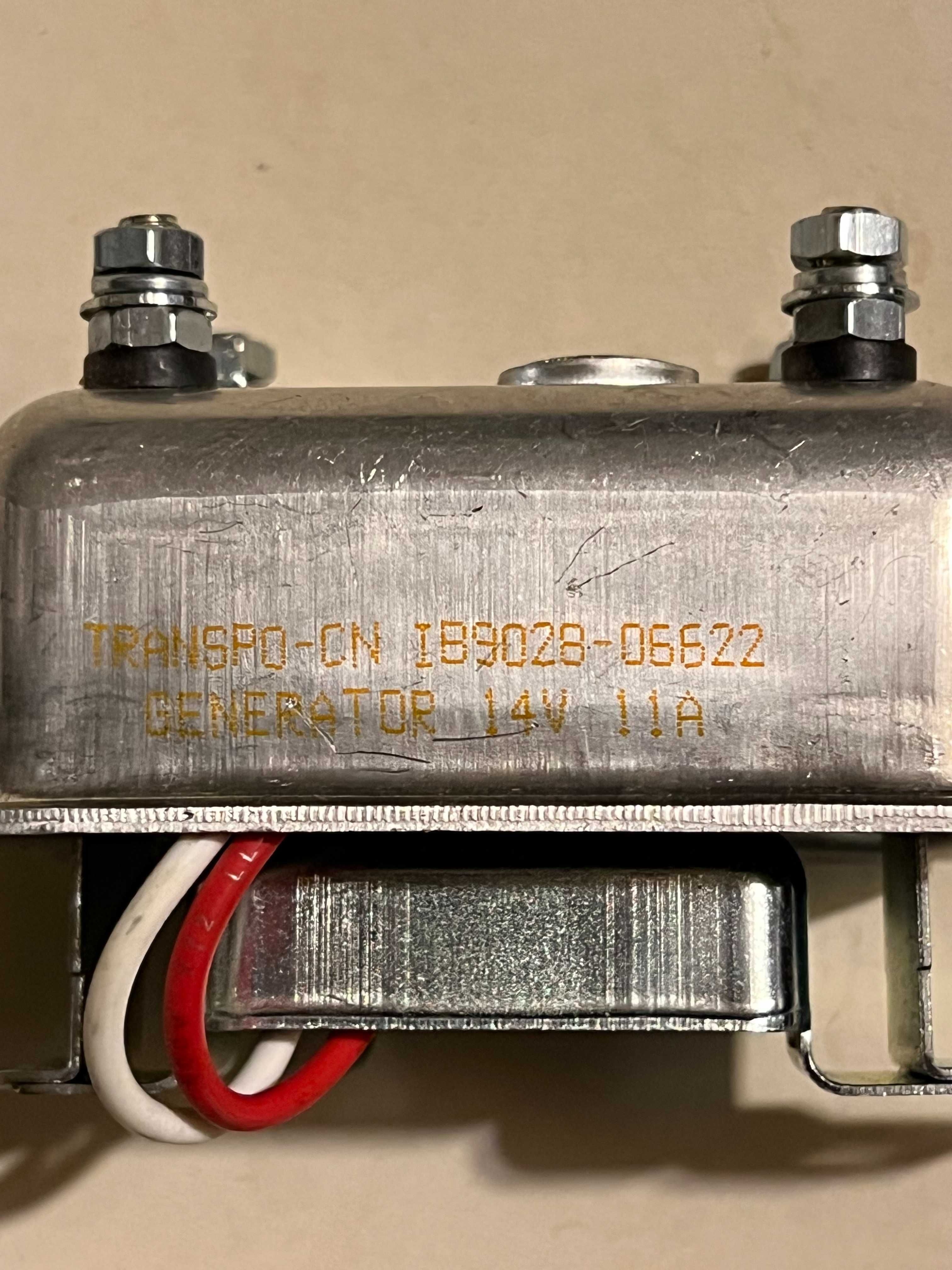 Regulator tensiune 14V