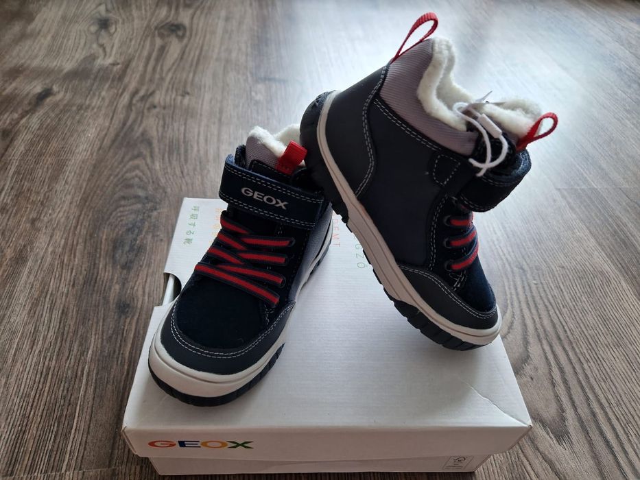 Vand ghete noi pentru baieti - Geox