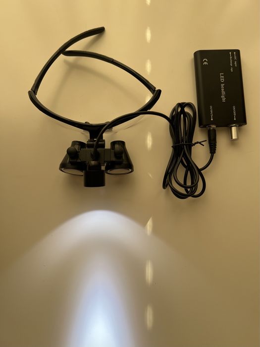 Дентални лупи 3.5х с LED светлина и батерия