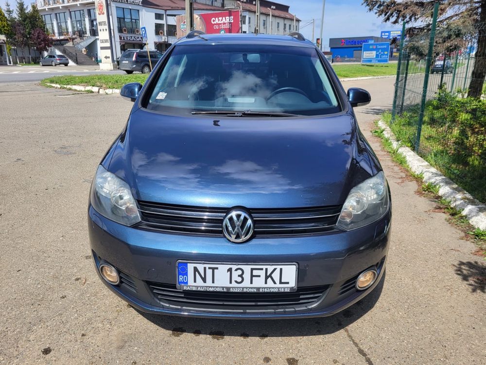 Golf 6 plus 1,6 TDi de 105cp.