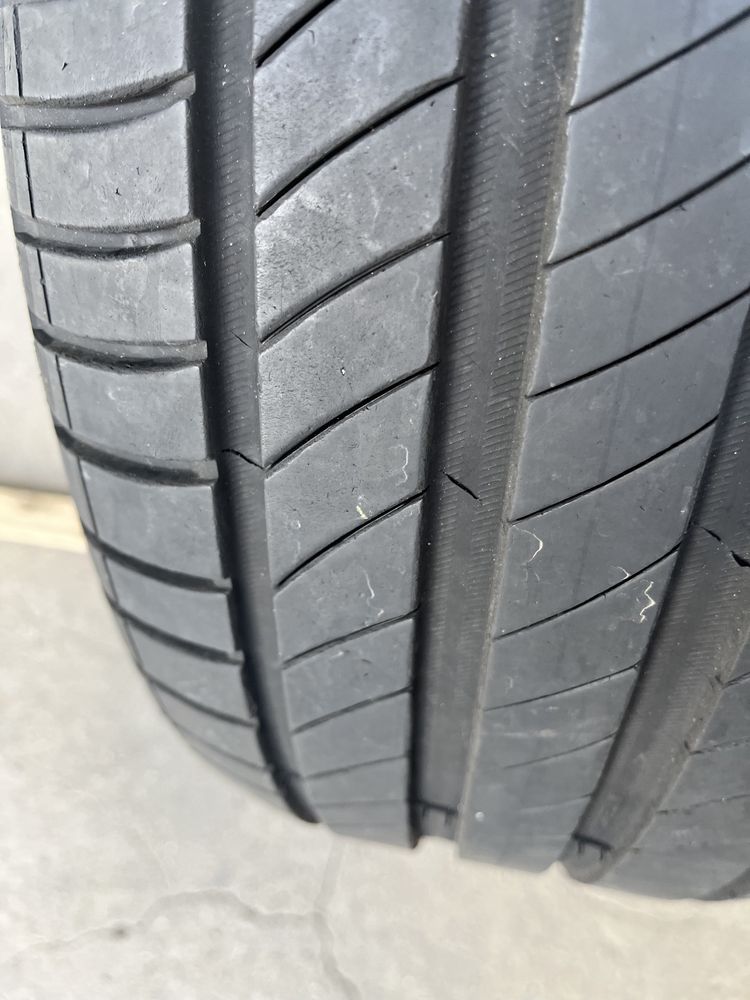 2 бр. летни гуми 235/55/17 Michelin DOT 5317 5,2 mm