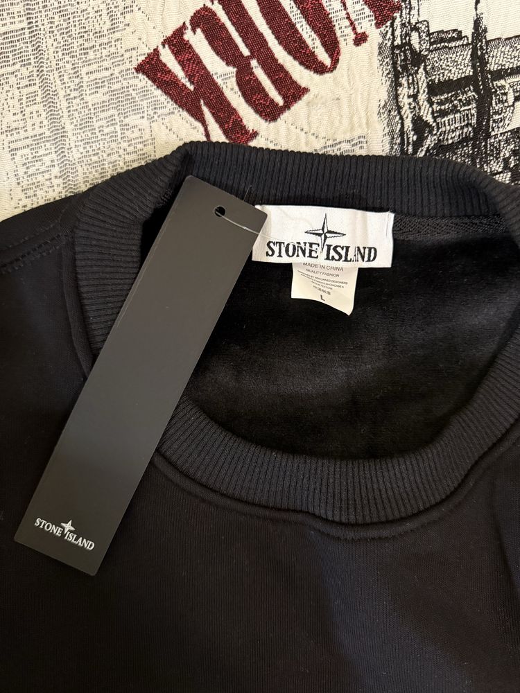 Stone Island пуловер. Чисто нов!