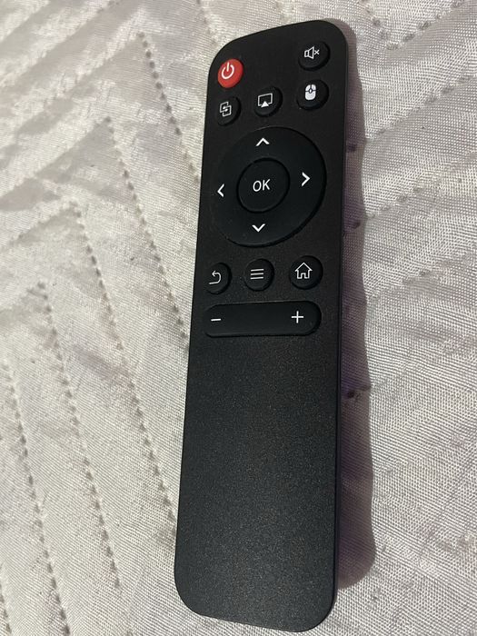 Wifi проектор с звук и дистанционно