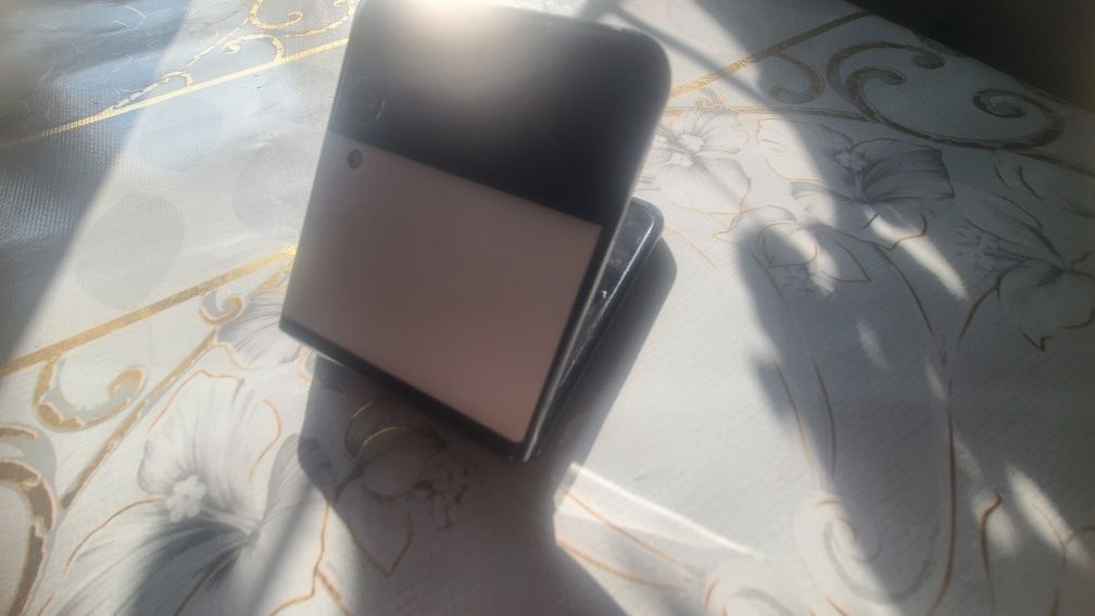Z flip 3 galaxy.