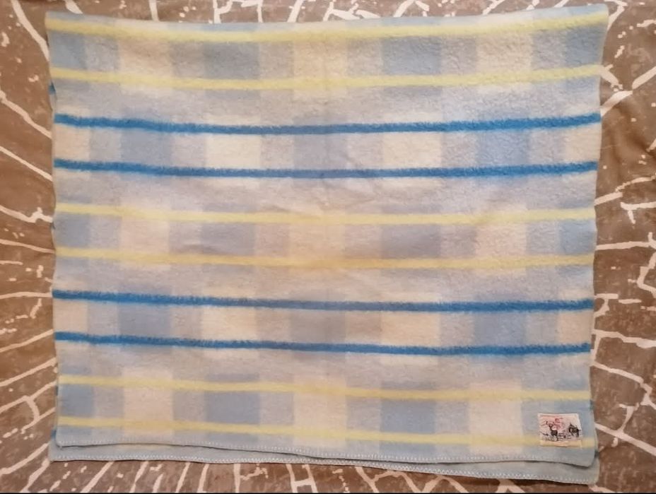 Pătură groasă lână 210 x 125 cm