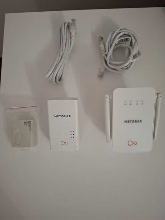 Set adaptor internet prin priză NETGEAR PLW1000