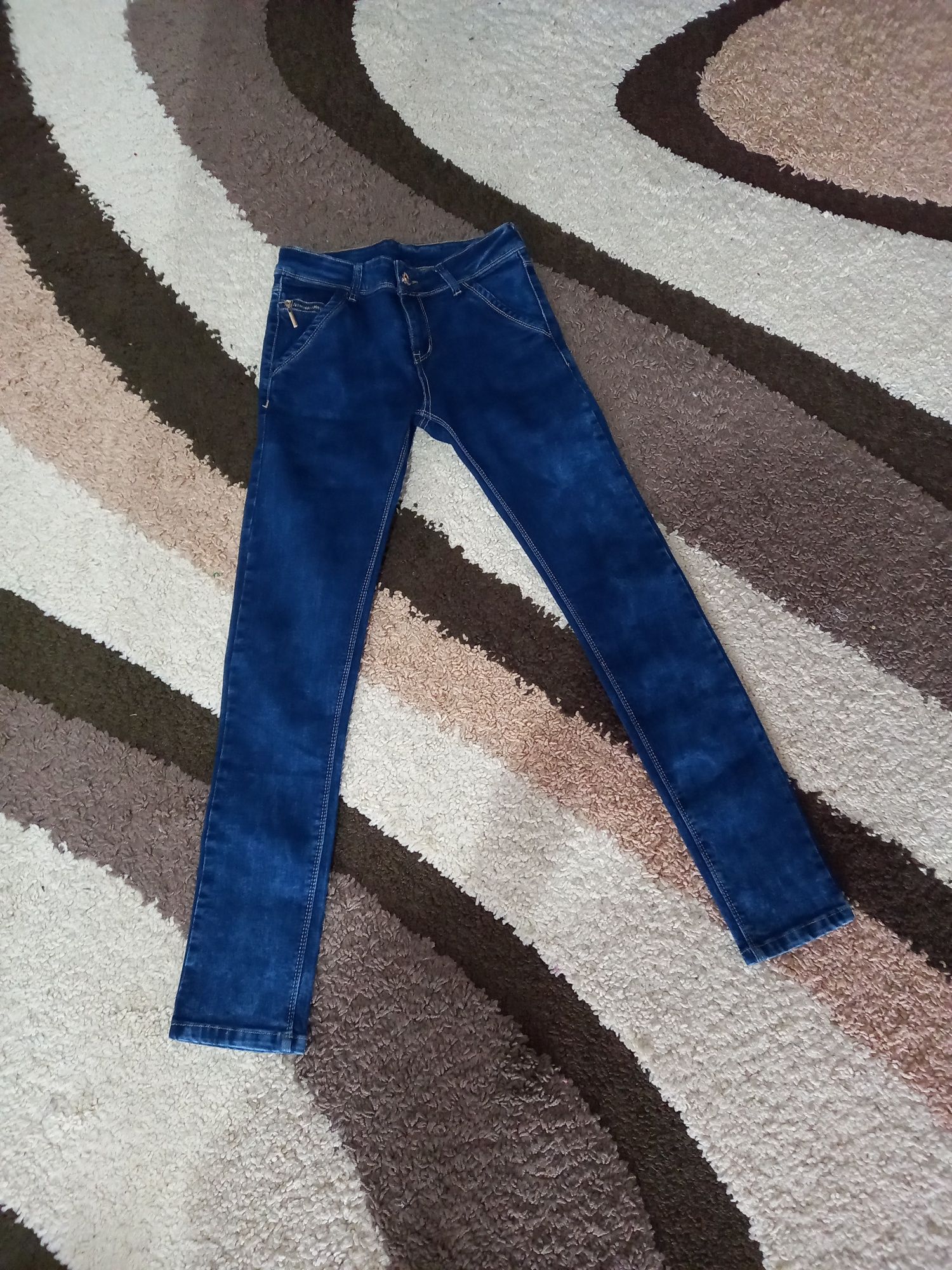 Jeans/Blugi adolescente