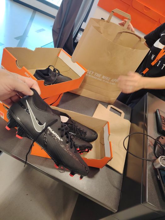 Ghete fotbal Nike phantom GT2 academy Nr 40.5,42,41
