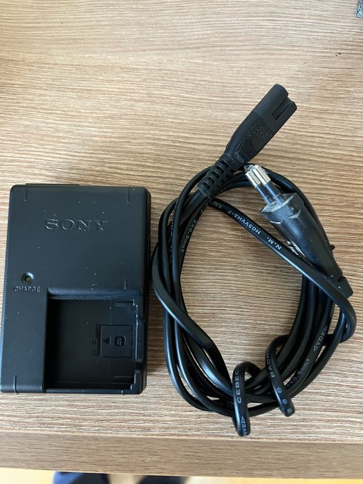 Фотоапарат Sony 8,1Mp, Made in Japan (+подаръци)