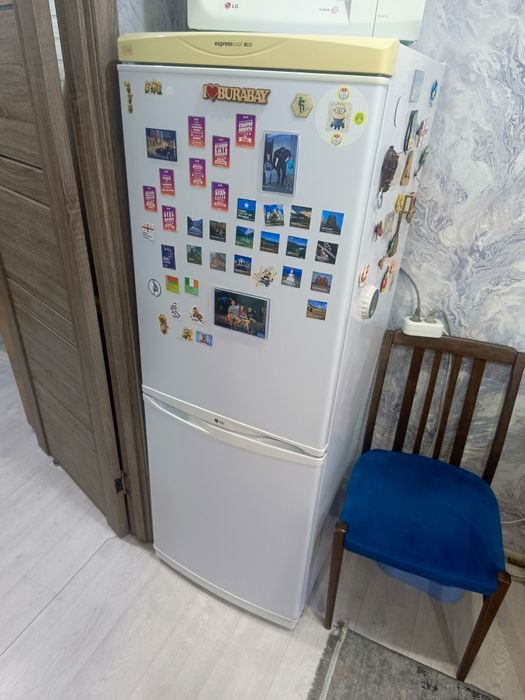 Продам холодильник