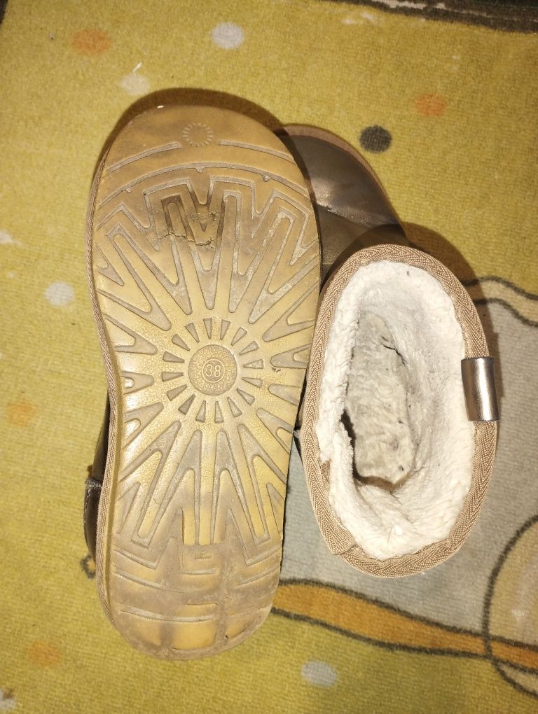 Женские сапоги  зимние