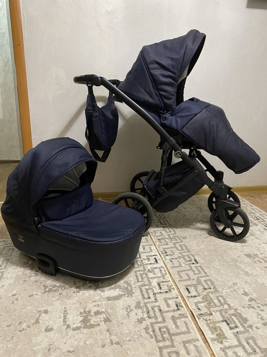 Продам срочно детскую коляску тако корона