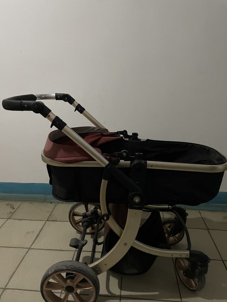 продам детскую коляску