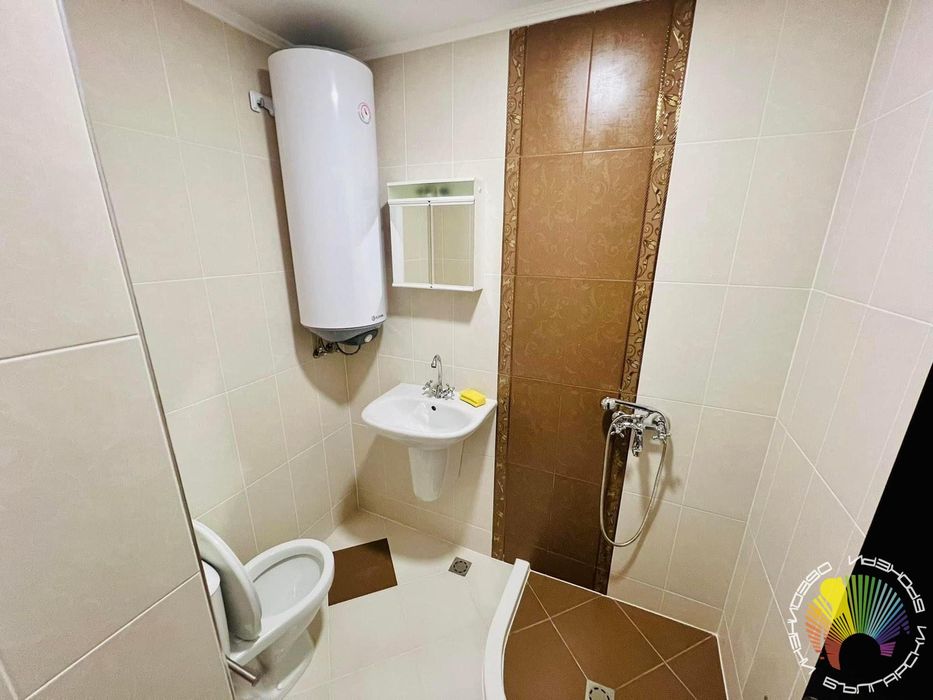 Дава се под наем Двустаен апартамент в Бургас, Славейков - 60 кв.м за 561 € - Снимка #5