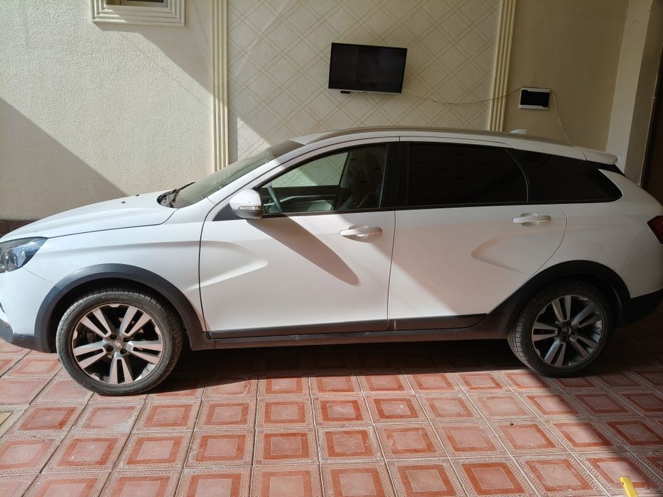 Продается Lada Vesta sw cross  2021 года