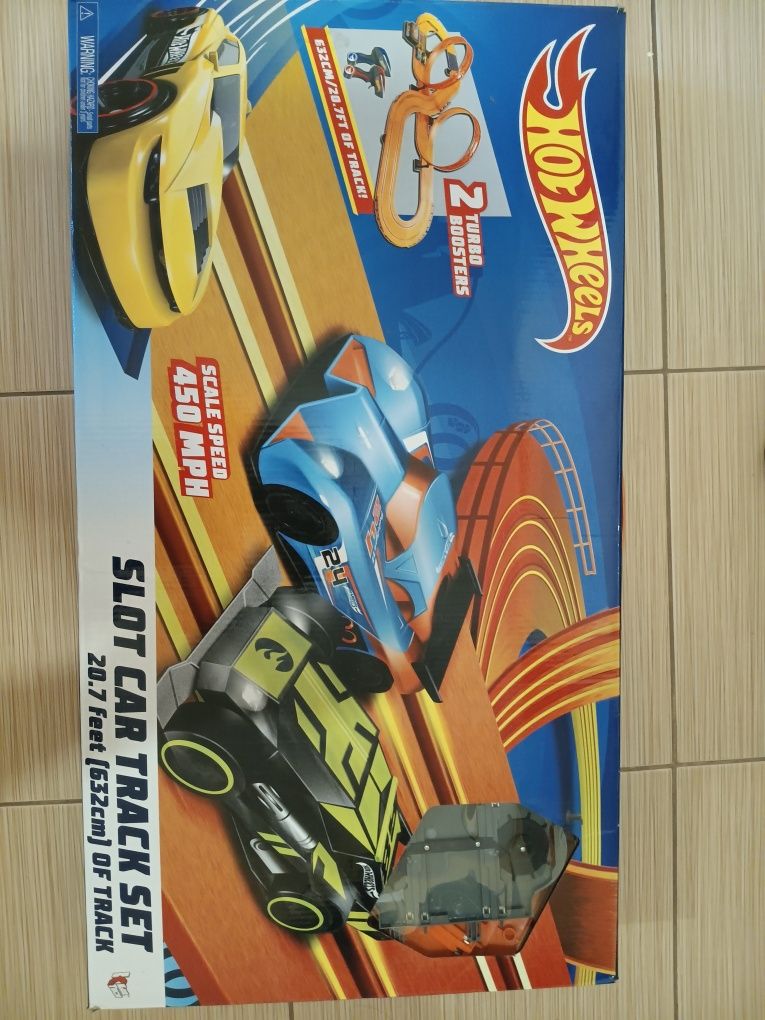 Circuit mașinuțe electrice Hotwheels