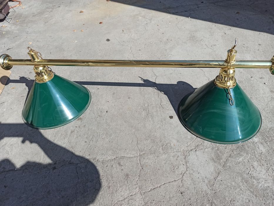 Лампа за билярдна маса