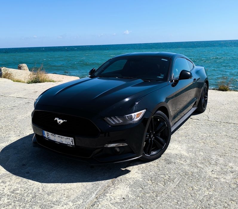 Ford Mustang продава