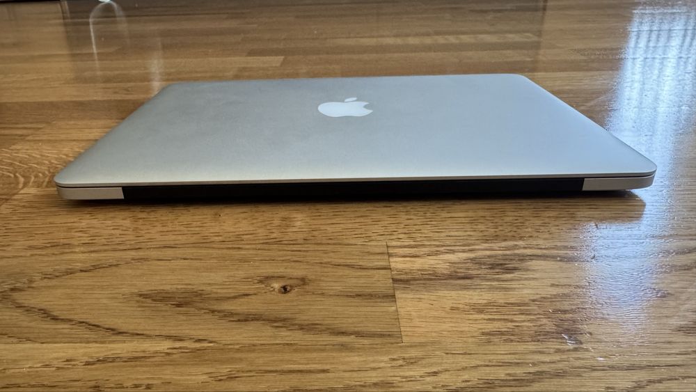 Apple MacBook Pro 13” 2013 - много запазен НЕ е M1 M2 M3 M4