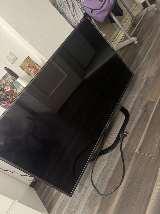 Продам телевизор lg
