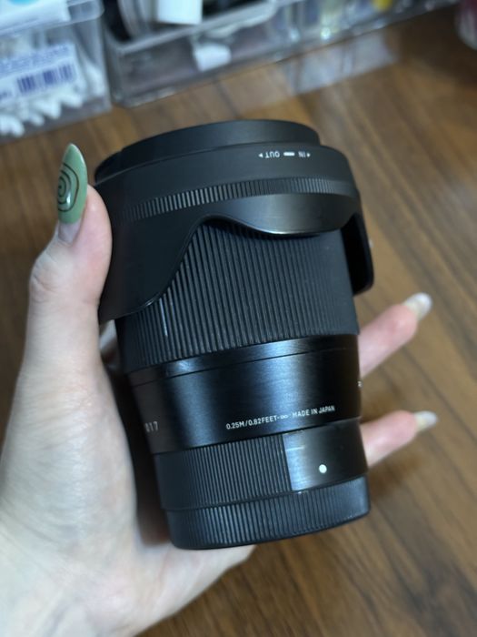 Объектив Sigma 16 mm f/1.4 DC DN Contemporary Lens для Sony E