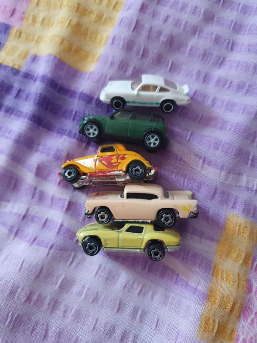 Masinute machete modele Burago, Mattel Hot Wheel, Maisto, Welly