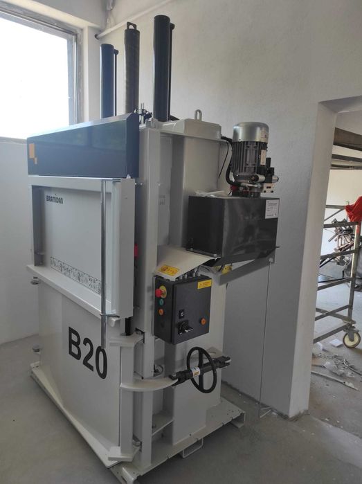 Presa de balotat deseuri