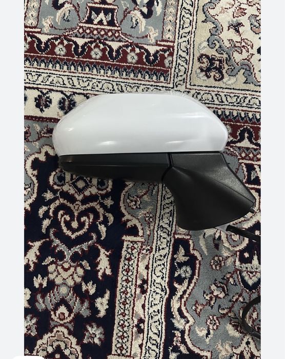 Боковое зеркало Камри-70