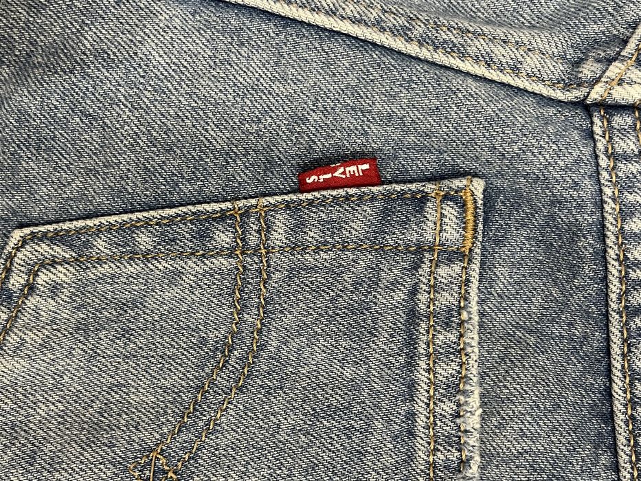 Blugi scurti Levis masura S / 26