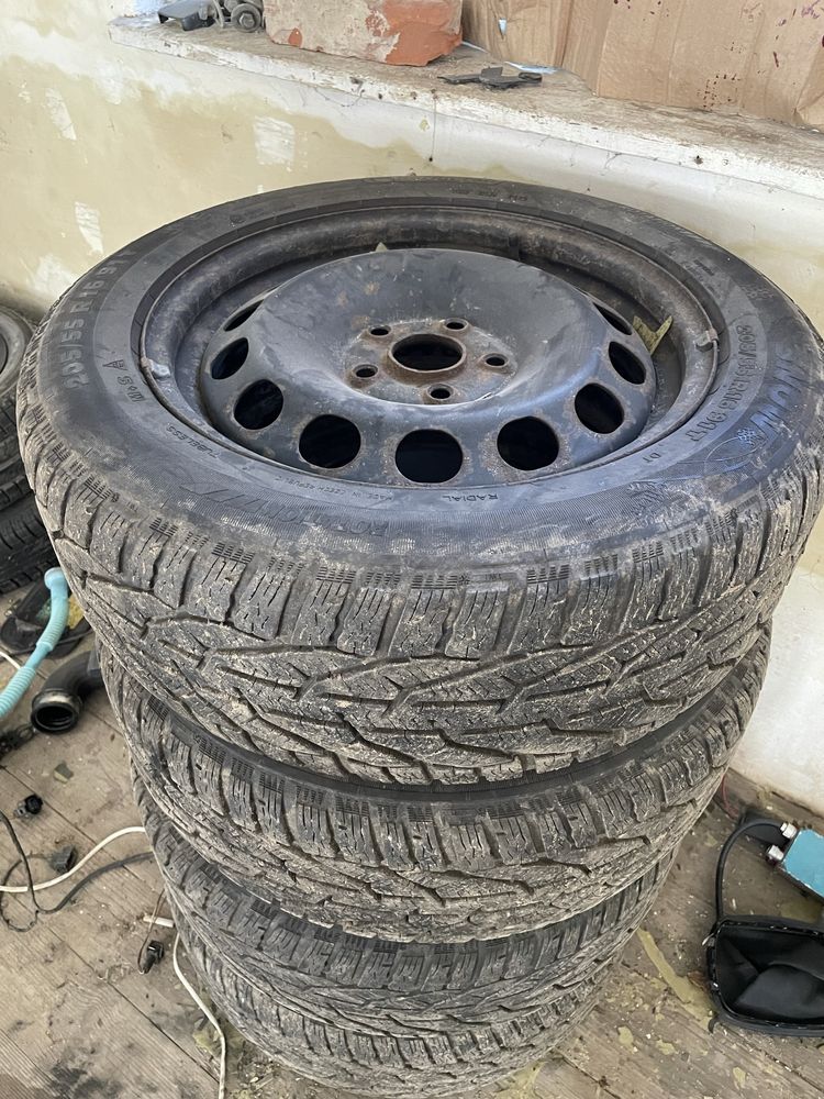 215/65 R15 C / 235/35 R19 Y