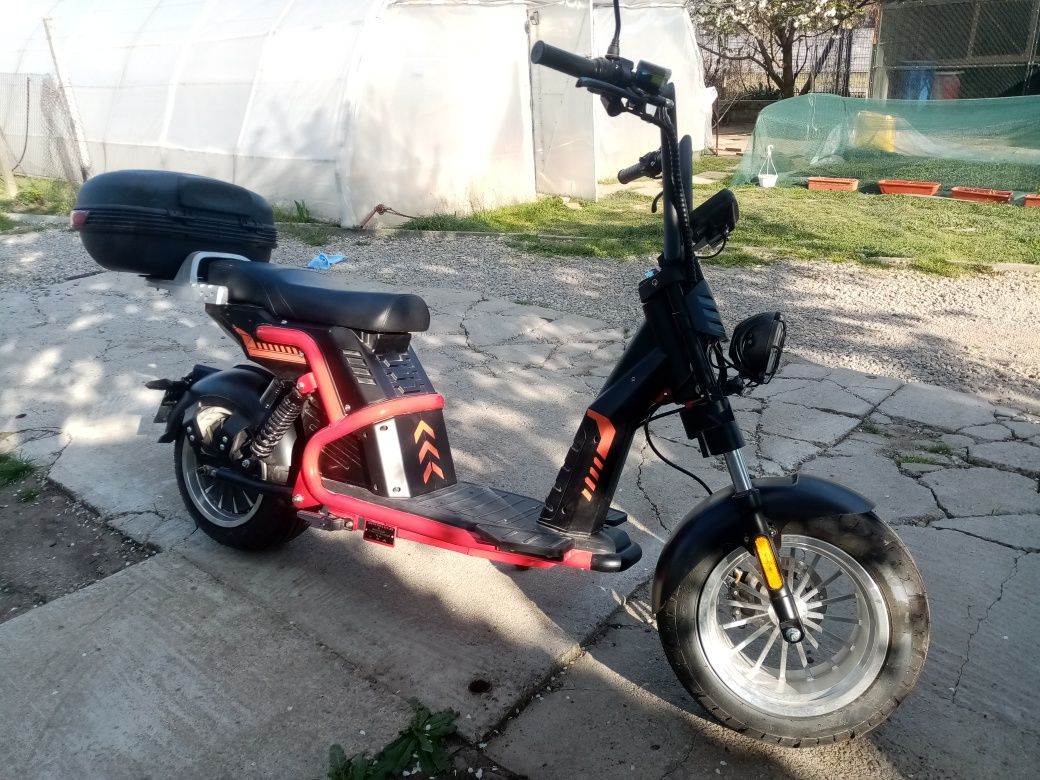 Moped electric harley