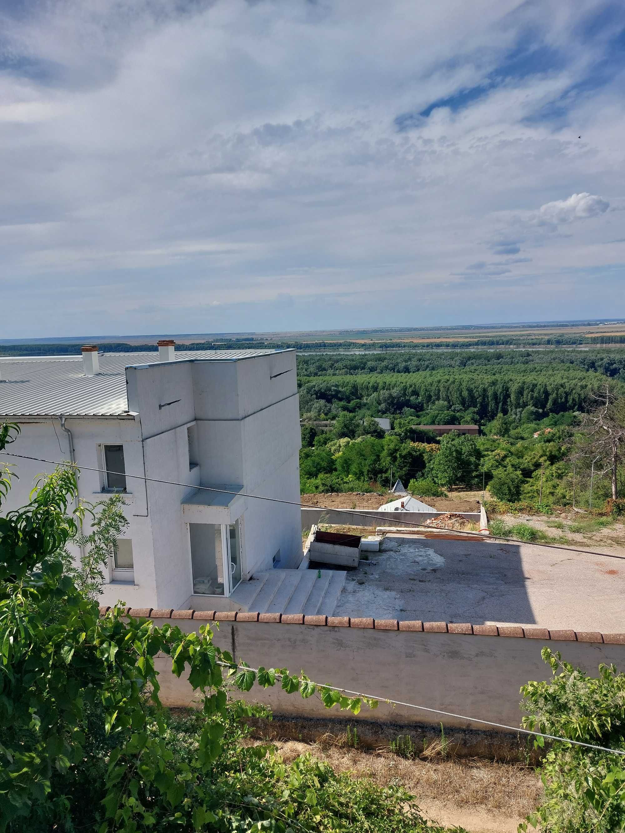 Вила в град Тутракан