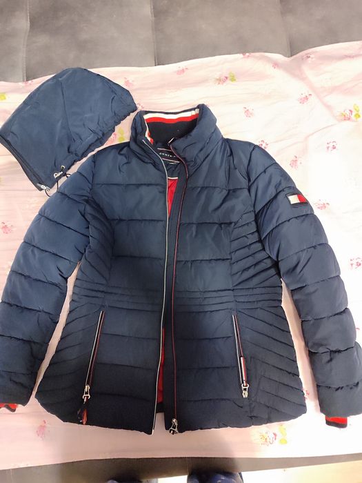 Куртка Tommy Hilfiger женская с капюшоном