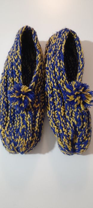 Cipici( de casa ) croșetați mărime 38-39 lucrați manual