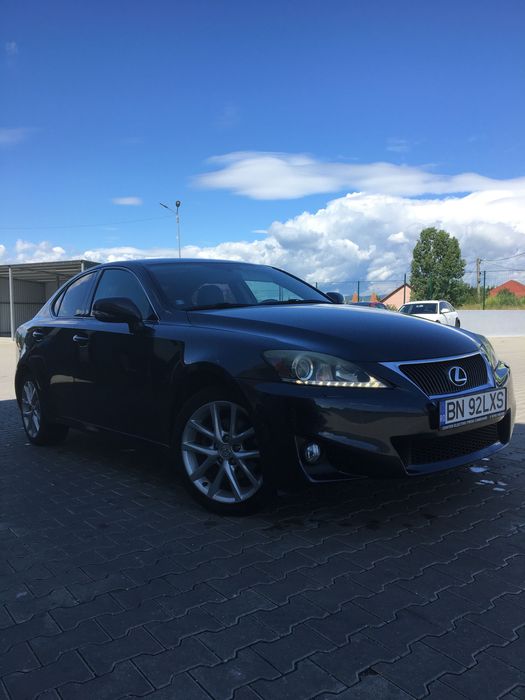 Lexus is220d 2010