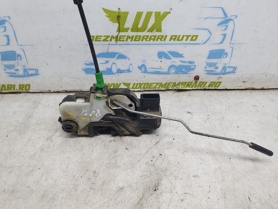 Broasca dreapta fata 3023880 Opel Astra J [2009 - 2012] 1.7 cdti A17D