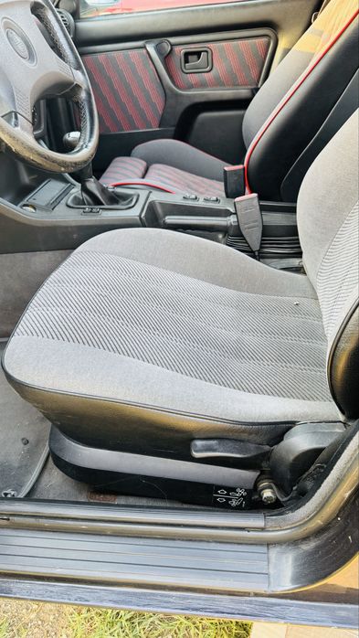 Scaun sofer bmw e30 impecabil