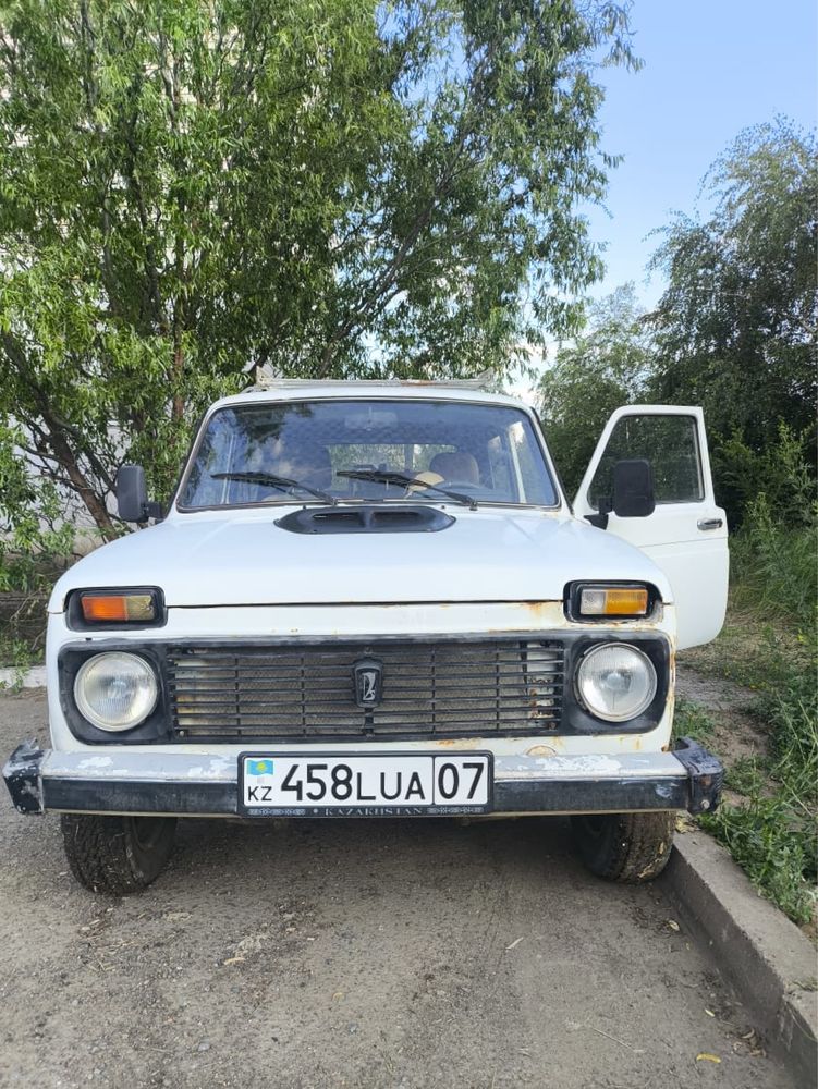 Продам ниву 2005 года