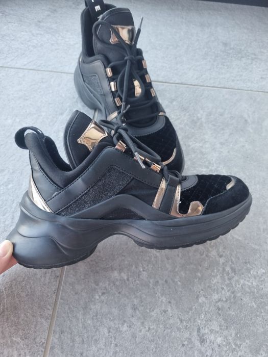 Adidași sisley Beneton nr 39