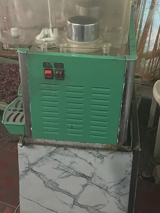 sovutiladigan sharbat apparati ( sok dispenser) holati yaxshi