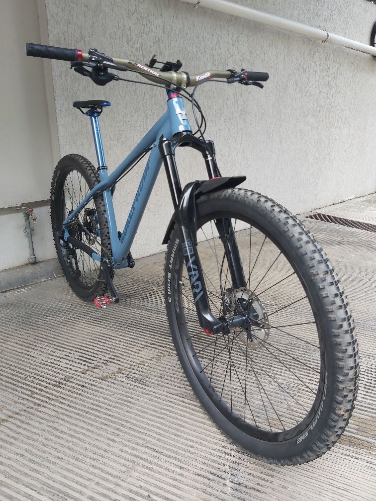 Bicicleta Nukeproof scout 29